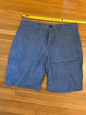 GAP 10" Mens Shorts Size 32 Chambray